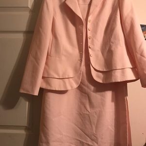 Peach Ladies 2-pc Suit